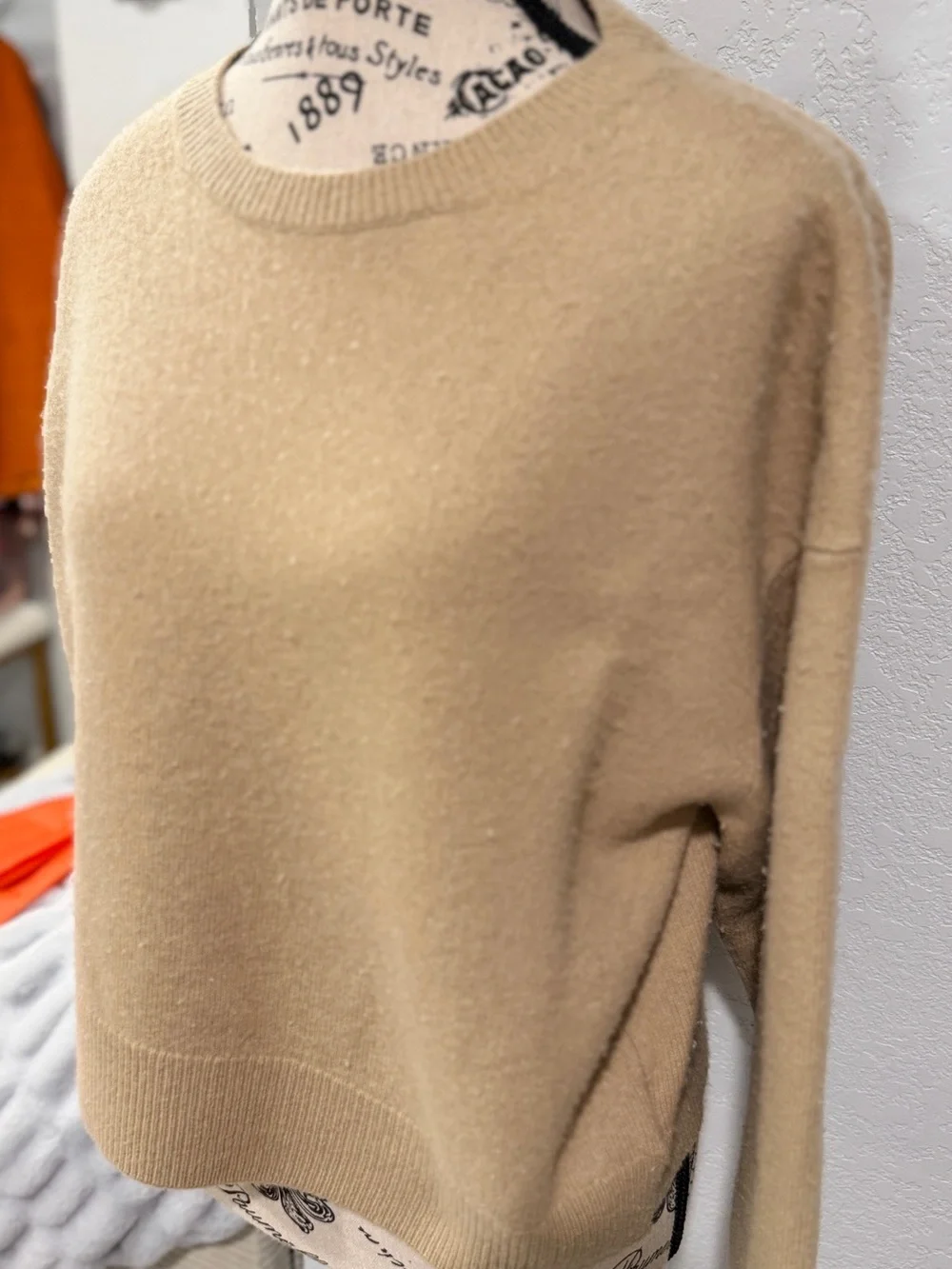 Athleta 80% Merino Wool 20% Cashmere Crewneck Sweater Tan Beige Size Large - Picture 3 of 7